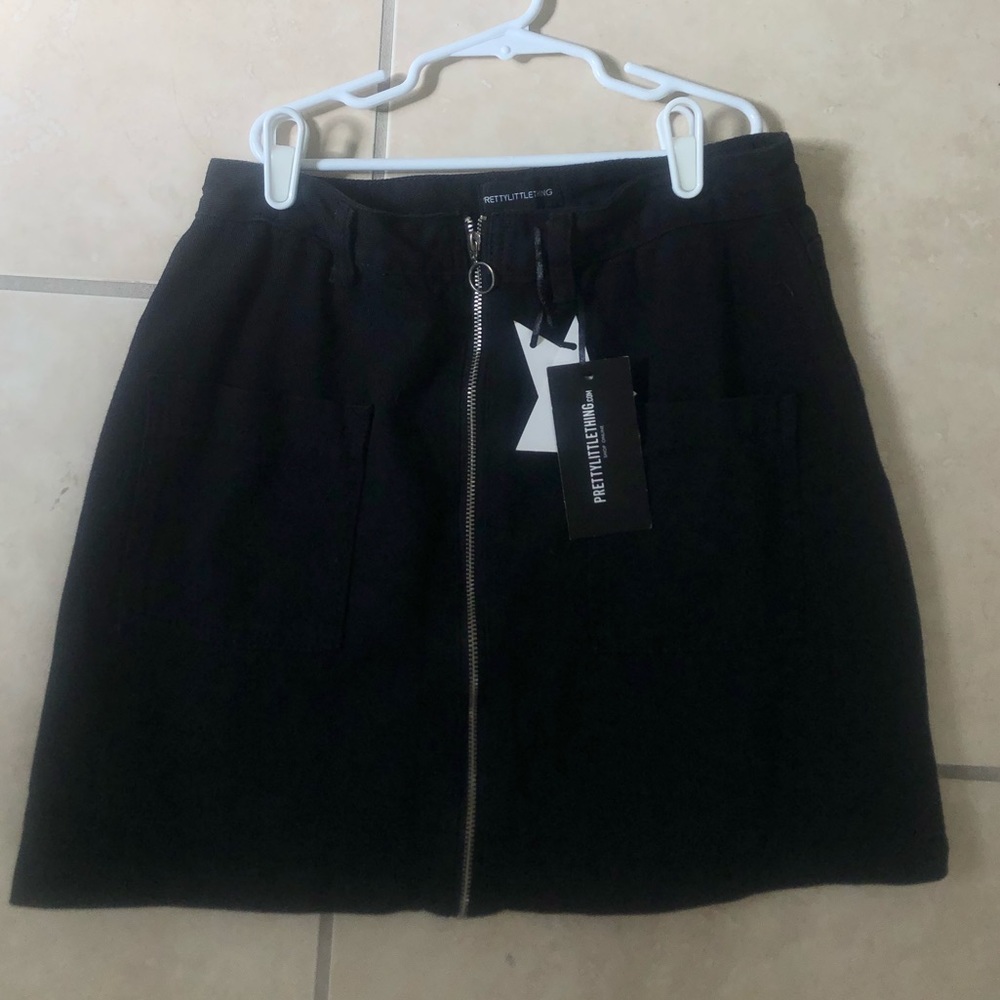 Pretty Little Thing zip up skirt